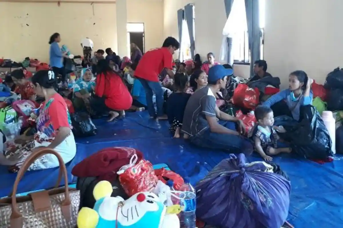 Pasokan Susu untuk Balita di Posko Pengungsian Masih Kurang