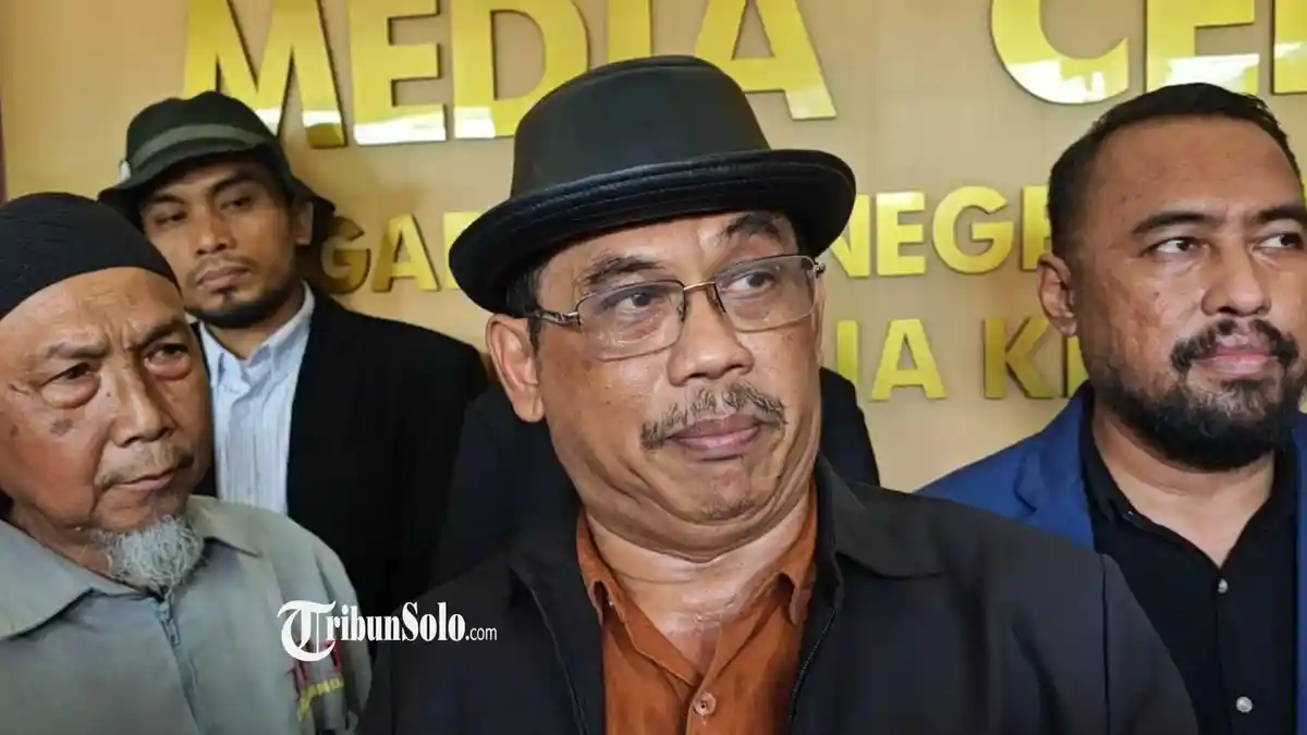 Sidang CLS Jokowi di Solo Terus Bergulir, Penggugat Ajukan Alumni UGM ...
