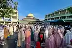 Masjid Al Manar Bekasi Gelar Salat Idul Fitri 1447 Hijriah, Dihadiri Ribuan Jemaah