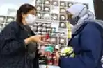 J&C Cookies Produksi Lebih Dari 5.000 Toples Kue Kering Per Hari