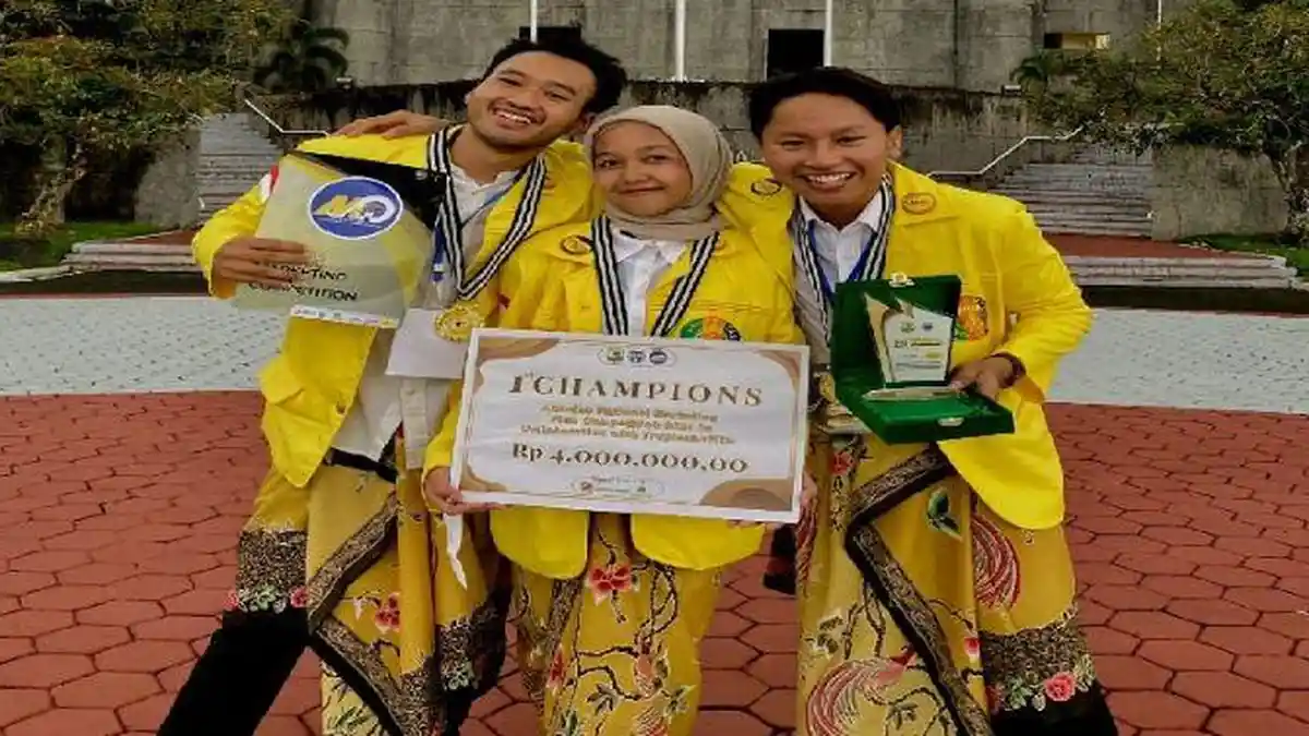Ajak Jutaan Orang Jalani Gaya Hidup Lebih Sehat, 3 Mahasiswa UI Catatkan Prestasi Manis