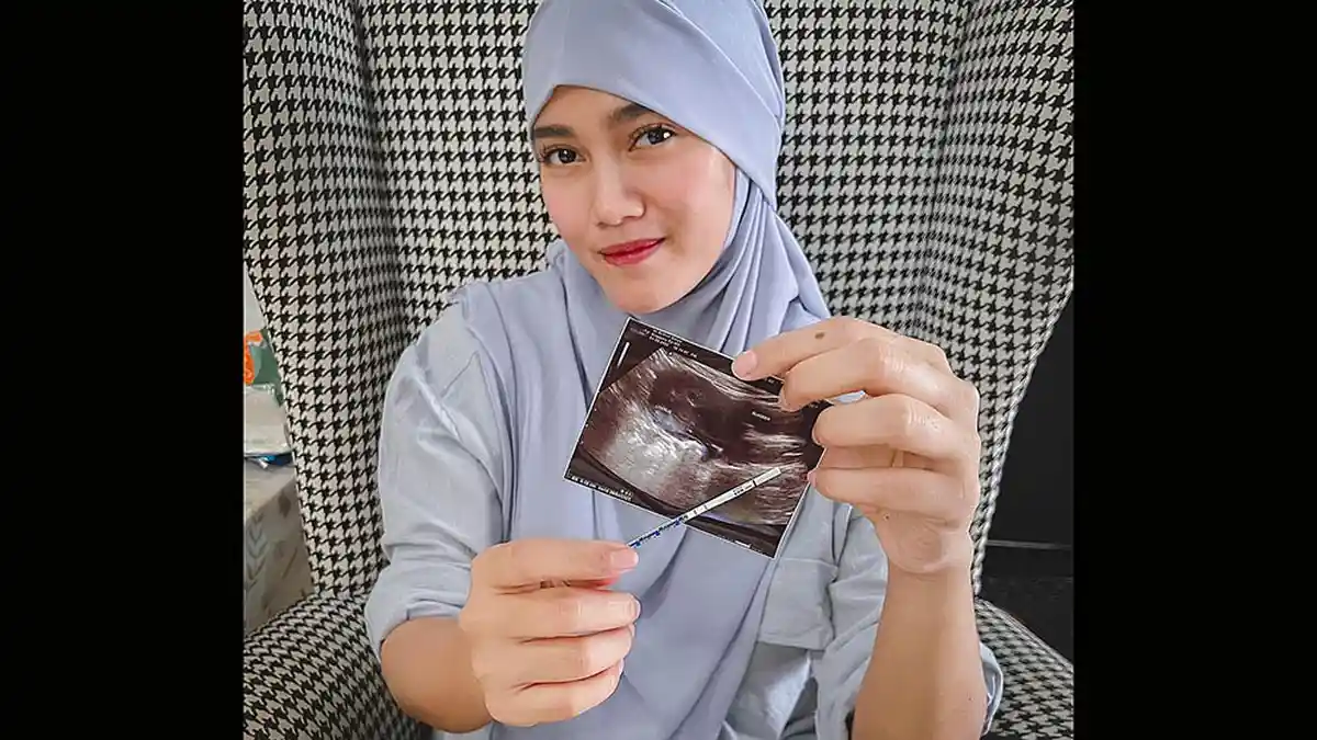 Jess Amalia Jak Angel yang Telah Hijrah dan Kabarkan Lagi Hamil Anak Keduanya