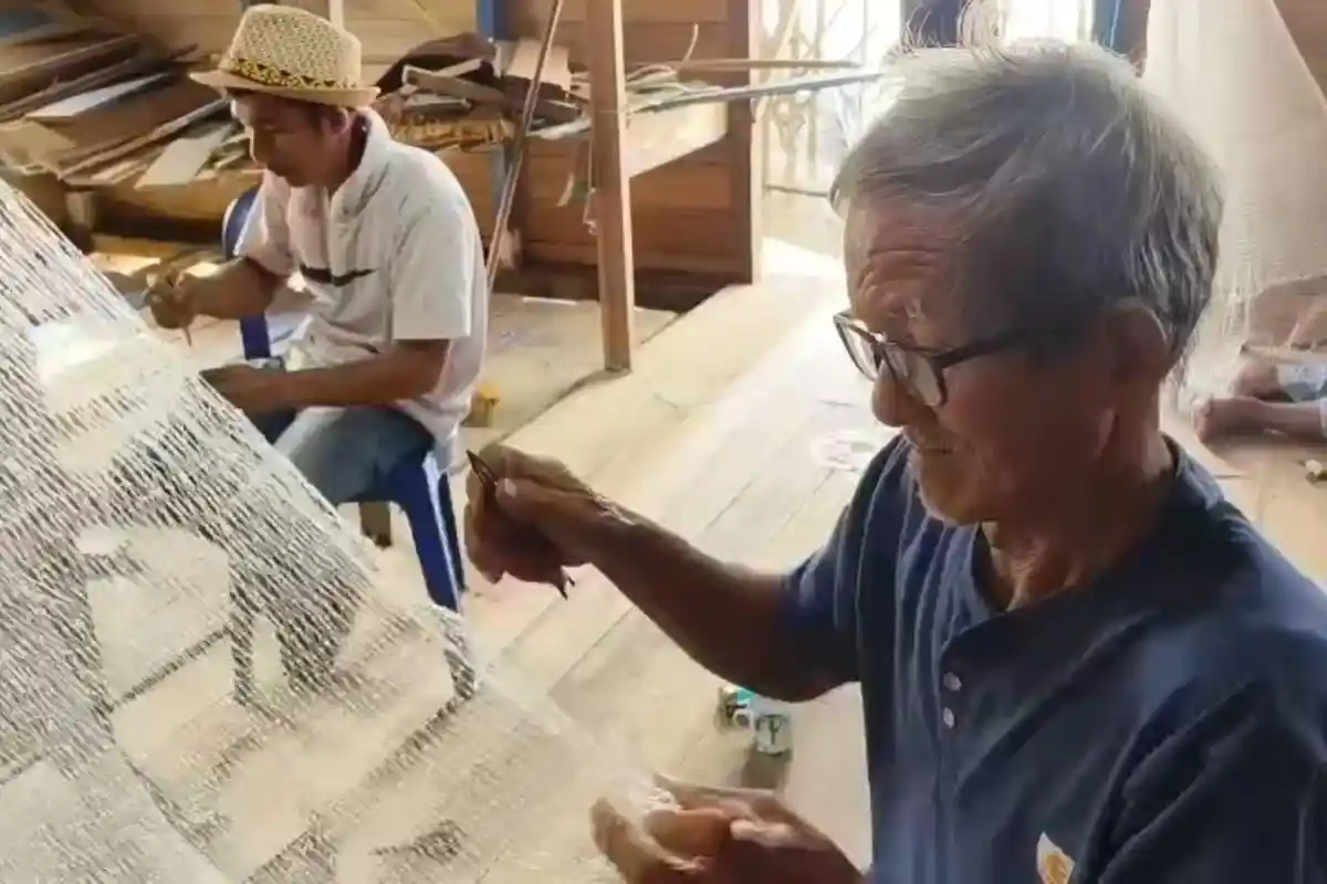 Kepiawaian Nelayan Tradisional di Malinau Kalimantan Utara, Buat Alat Tangkap dengan Merajut Jala
