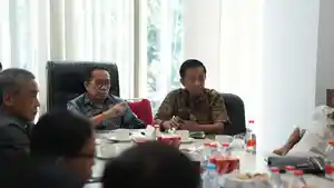 Persiapan-penyambutan-kunjungan-kerja-Menteri-Transmigrasi-RI.jpg