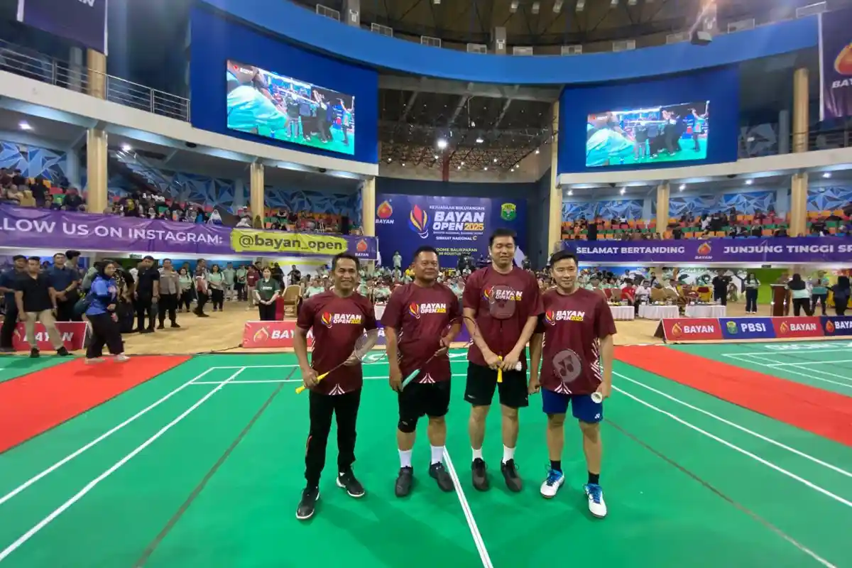 Legenda Bulutangkis Guncang Bayan Open 2025, Aksi Hendra Setiawan–Marcus Gideon Bikin Heboh