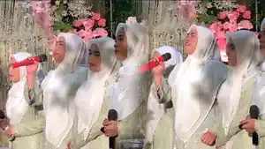 Viral-Ibu-ibu-Pengajian-Nyanyi-Lagu-Casablanca-di-Pernikahan.jpg
