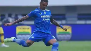 Bek-Persib-Bandung-Alberto-Rodriguez-Harap-Tren-Positif-Maung-Bandung-Harus-Dijaga.jpg