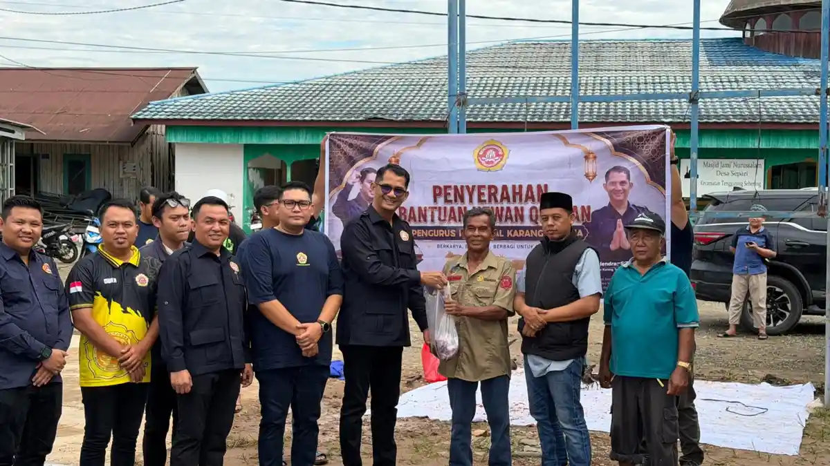 Karang Taruna Kaltim Salurkan Bantuan Sapi Kurban di Desa Separi Kukar