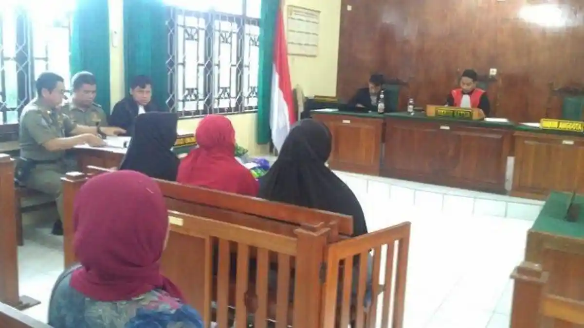 Jajakan Diri di Eks Lokalisasi Pembatuan, Tiga PSK Ini Divonis Hukuman Percobaan