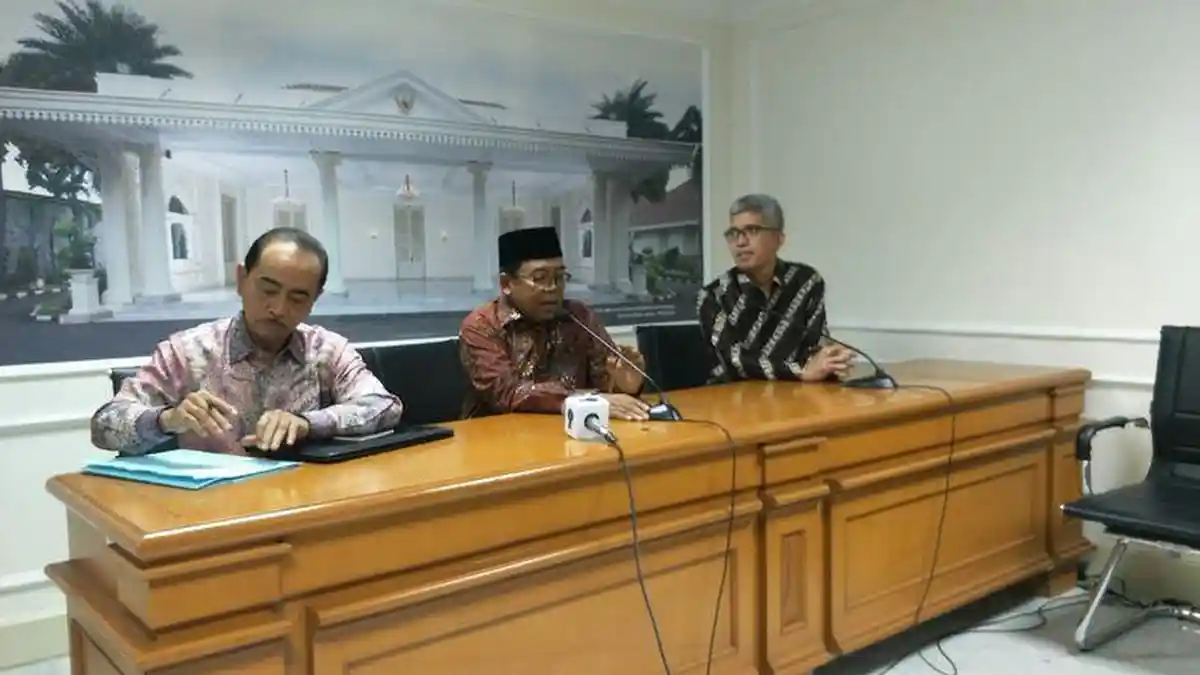 Kereta VVIP yang Antar Ma'ruf Amin Ganggu Jadwal KRL, Jubir Wapres Masduki Baidlowi Minta Maaf