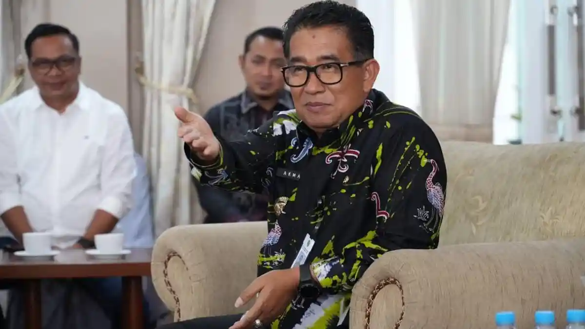 Pj Gubernur Akmal Malik Dorong Perusda Bangun Bisnis Dukung Transformasi Energi