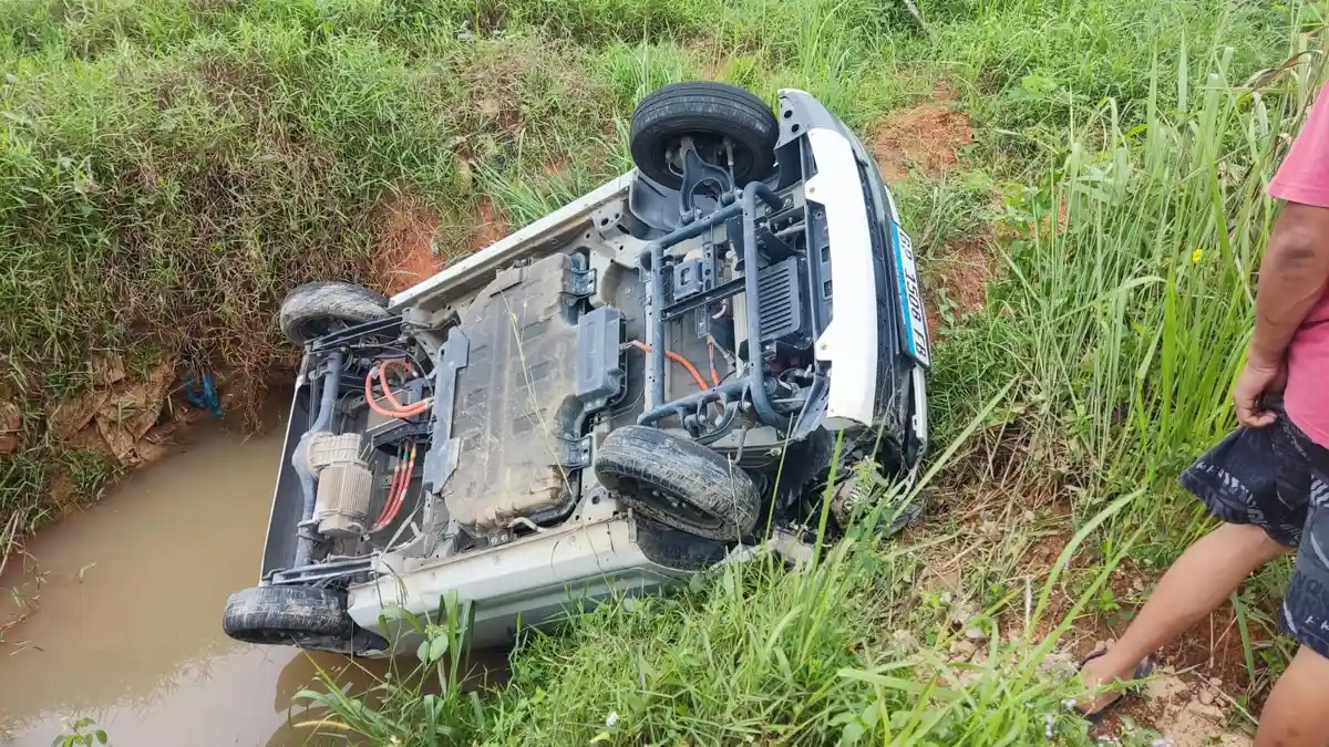 Mobil Listrik Wuling Kecelakaan di Bintan Kepri, Pemotor Merinding Lihat Kondisi Kendaraan