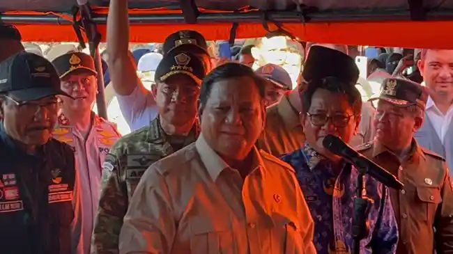 Di Lokasi Pengungsian, Prabowo Bicara Pemberantasan Korupsi Untuk Bantu Masyarakat