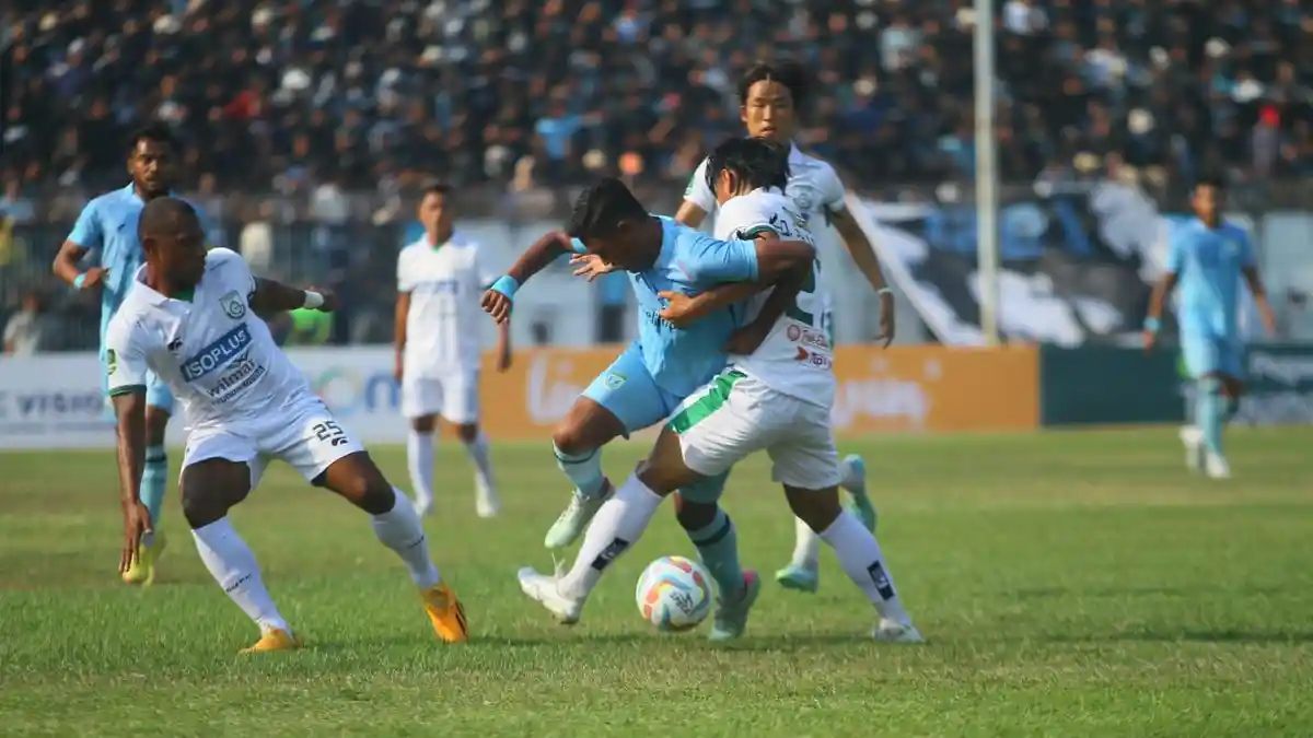 Persela Menang Tipis 1-0 atas Gresik United, Djanur Apresiasi Seluruh Pemain