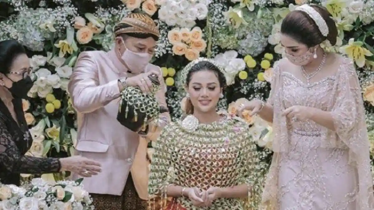 Anang Hermansyah Pasrahkan pada Gus Miftah untuk Jadi Wali Nikah Aurel Hermansyah