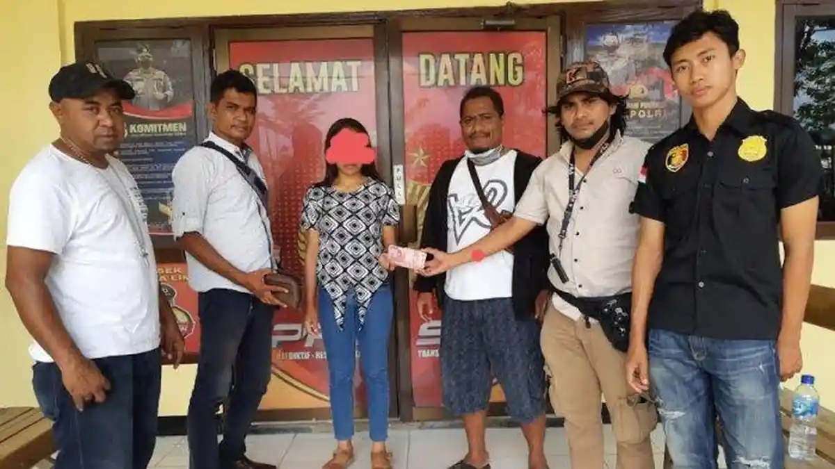 Wanita Ini Nekat Bobol Toko Tempat Kerjanya, Uangnya Dipakai untuk Perawatan