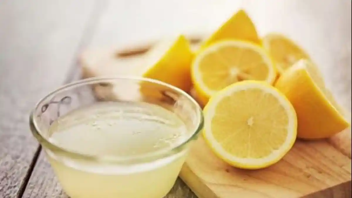 Jika Anda Minum Air Lemon Hangat Setiap Pagi, 5 Manfaat Tak Terduga ini Akan Anda Rasakan