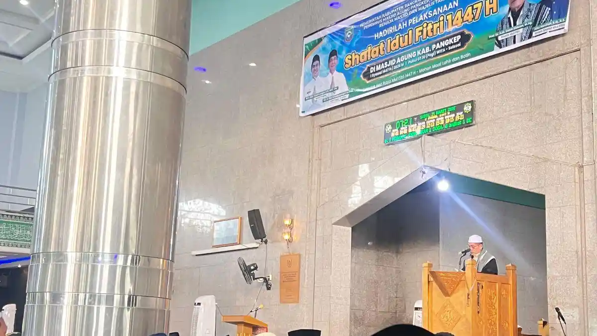 Guru Besar Hukum Nikah UIN Alauddin Jadi Khatib Idulfitri di Masjid Agung Pangkep