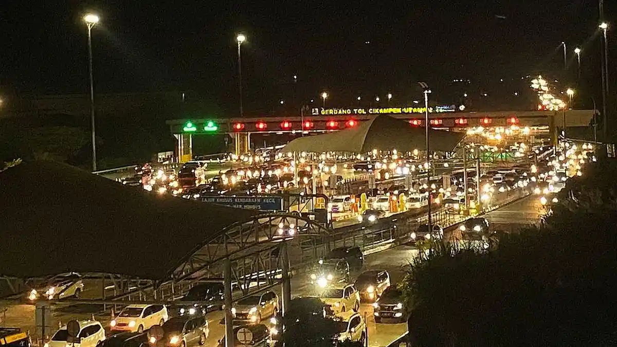 One Way dan Contra Flow di Jalan Tol dan Jalur Wisata Jadi Opsi Penanganan Kemacetan di Libur Nataru