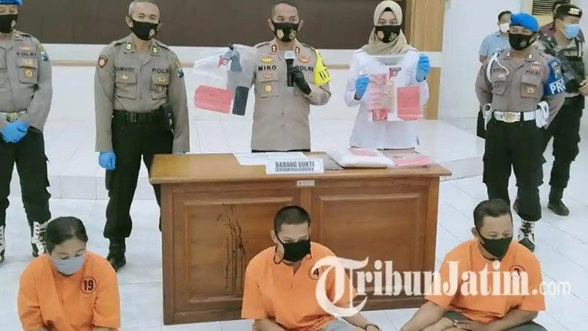 Pasutri di Kediri Ini Beri Layanan Threesome Pasutri Sejak 2018, Benderol Mulai Rp 700 Ribu