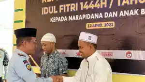 Kalapas-Siantar-Pithra-Jaya-memberikan-nasihat-kepada-warga-binaan.jpg