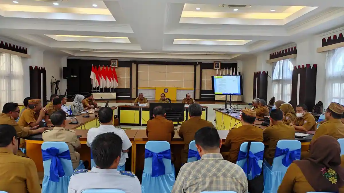 Gubernur Gorontalo Gusnar Ismail Pimpin Rapat Persiapan Penas 2026, Ribuan Petani Nelayan Akan Hadir