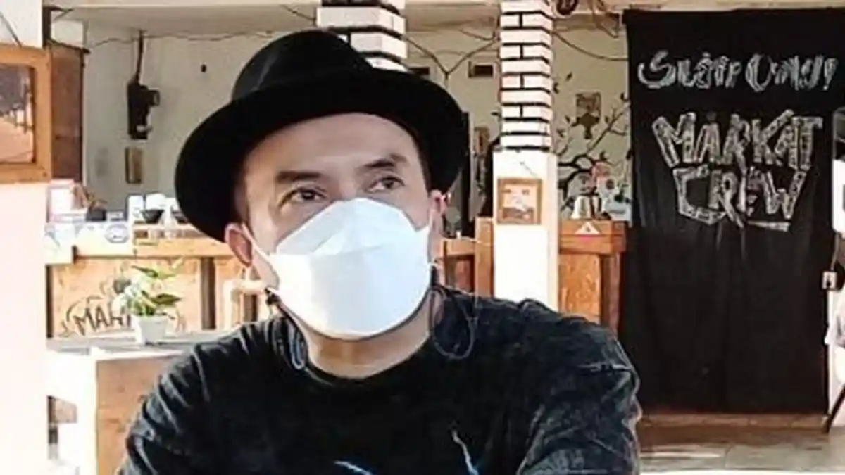 Pandemi Masih Berlangsung Musisi Erwin Moron Menggelar Razia Orang Lapar, Begini Aksi yang Dilakukan