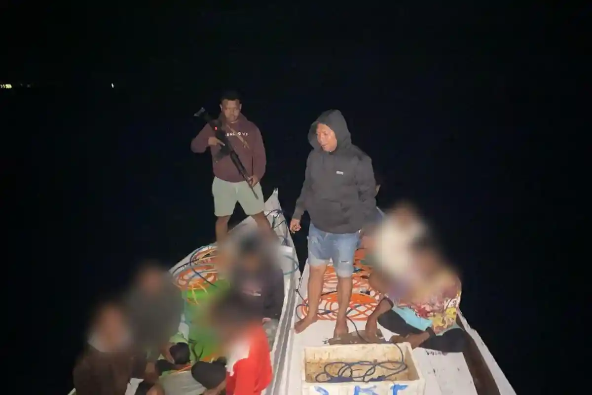 Tangkap Ikan Pakai Kompresor, 11 Nelayan di Labuan Bajo Ditangkap