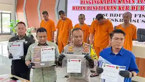 Direktur-Reskrimsus-Polda-Riau-Kombes.jpg