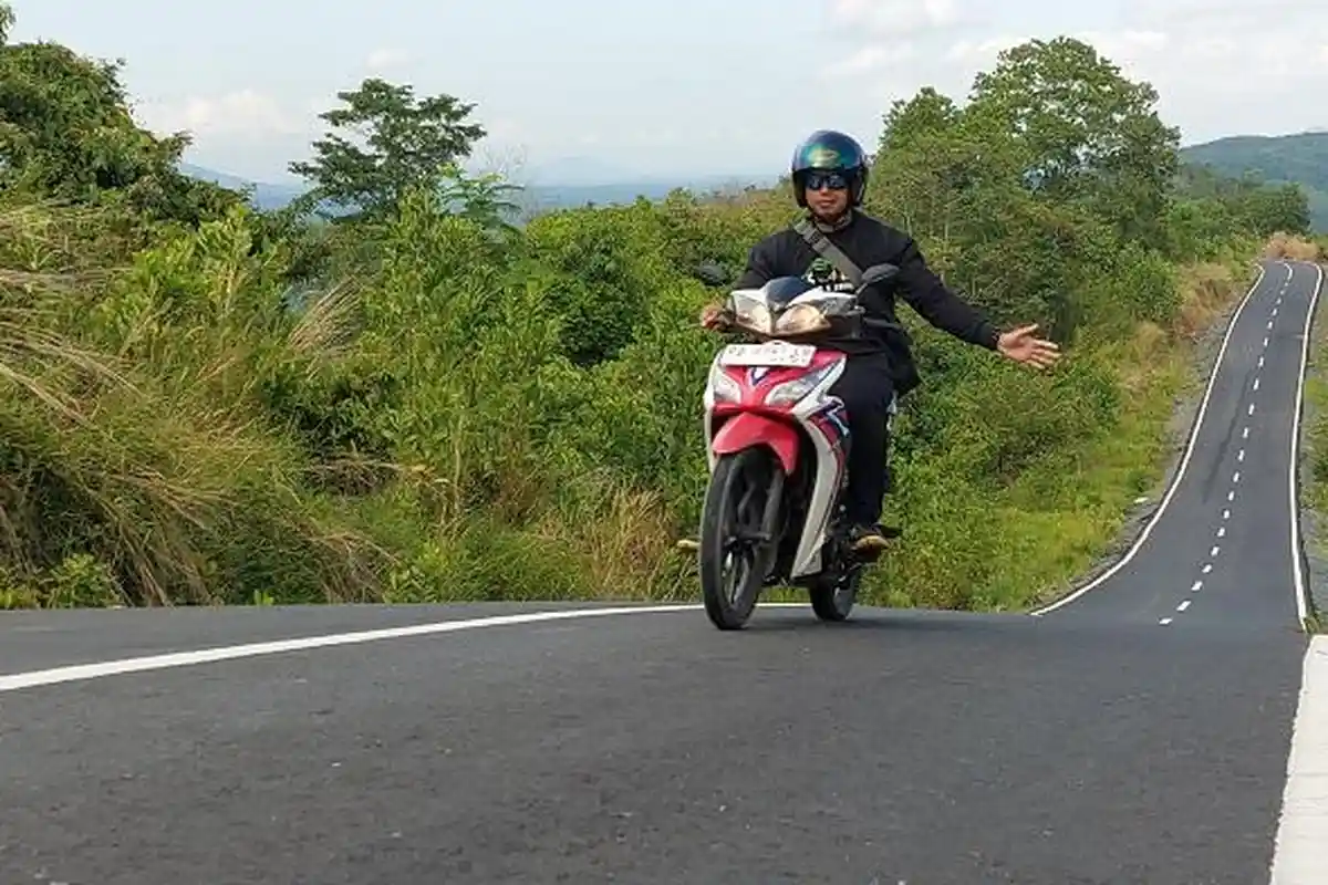 Wisata Kalsel : Sajikan Pemandangan Elok, Jalur Riampinang-Kiram Didukung Jalan Mulus Beraspal