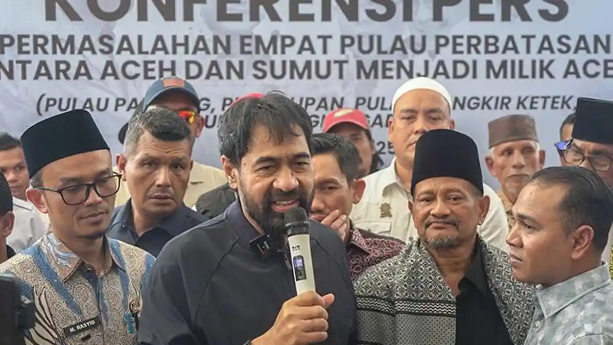 Gubernur Aceh Muzakir Manaf Disambut Saleum Hikmah di Bandara Internasional Sultan Iskandar Muda