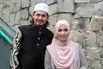 Puput Melati dan Ustaz Guntur Bumi