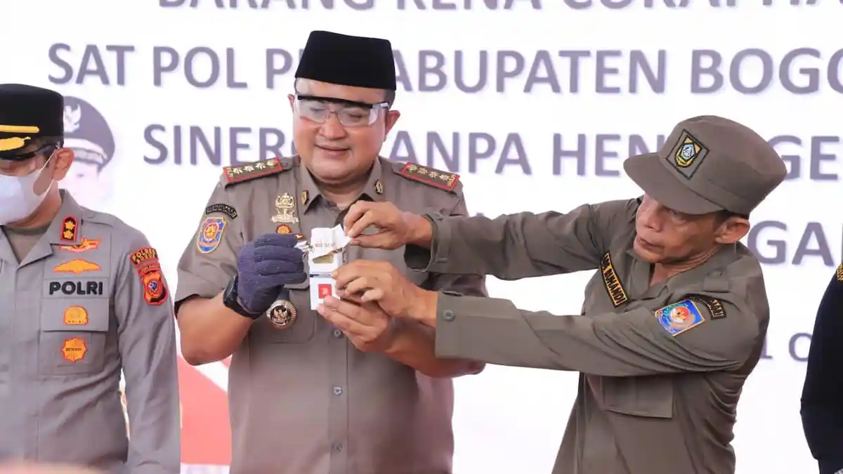 Pemkab Bogor Bersama Ditjen Bea Cukai Jabar dan Forkopimda Musnahkan 1,8 Juta Batang Rokok Ilegal
