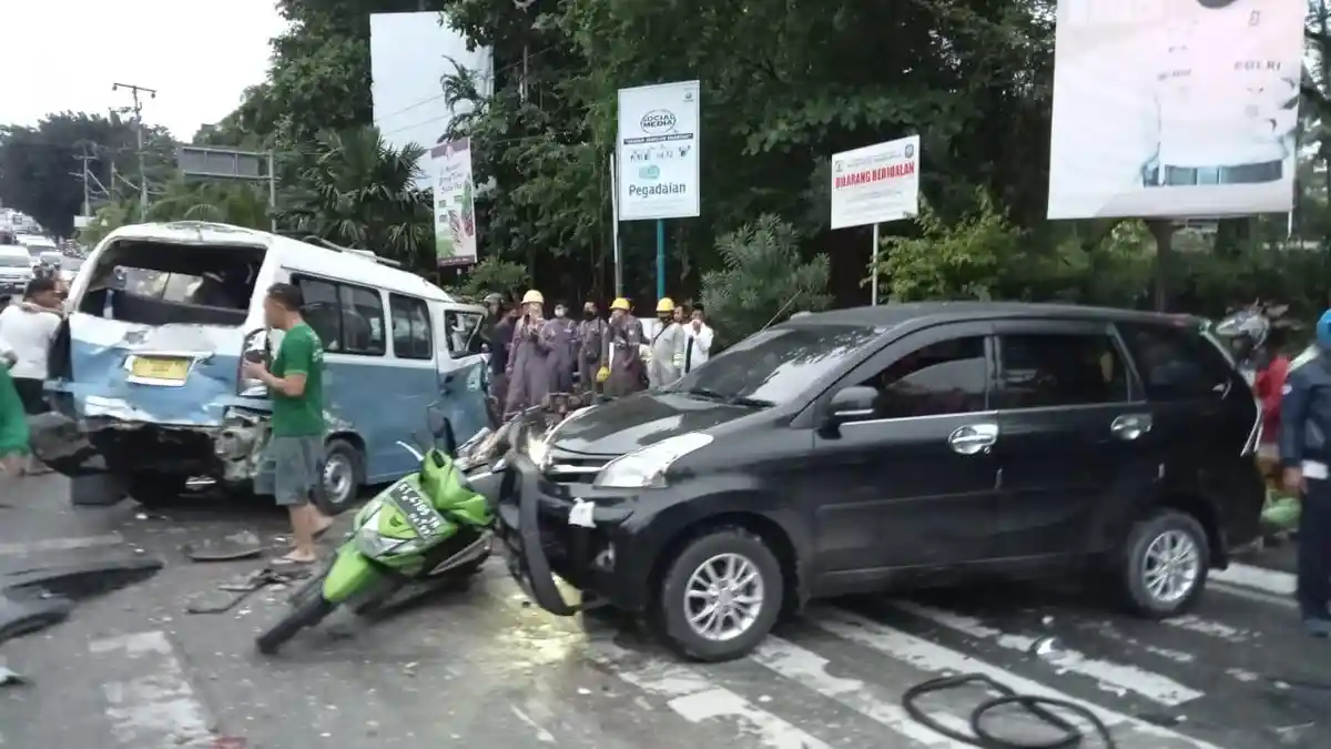Kecelakaan Maut di Balikpapan, Truk Alami Rem Blong dan Tabrak Sejumlah Kendaraan