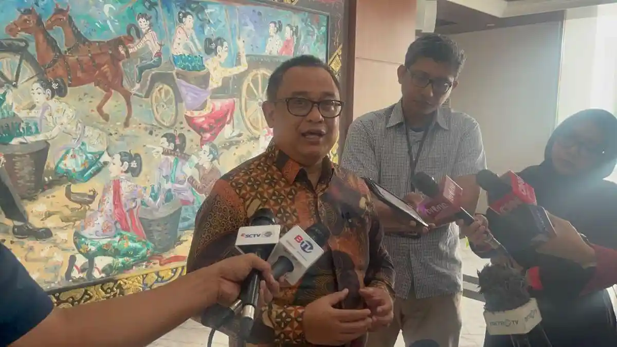 Respon Staf Khusus Presiden Ari Dwipayana Diminta Pulang ke Kampus oleh Mahasiswa UGM