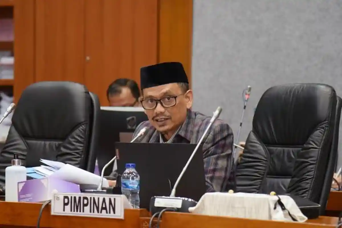Dukung Guru Husein, Komisi X: Berani Jujur Harus Jadi Karakteristik ASN di Seluruh Indonesia