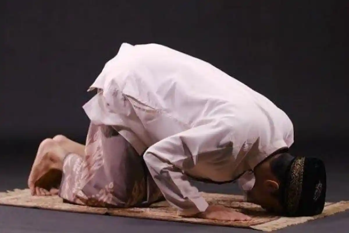 Tata Cara Salat Malam Lailatul Qadar Lengkap Bacaan Niatnya, Ini Doa yang Dianjurkan untuk Dibaca