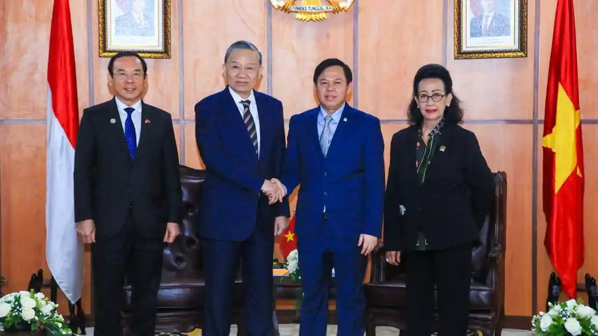 Ketua DPD RI Menerima Kunjungan Sekjen Partai Komunis Vietnam