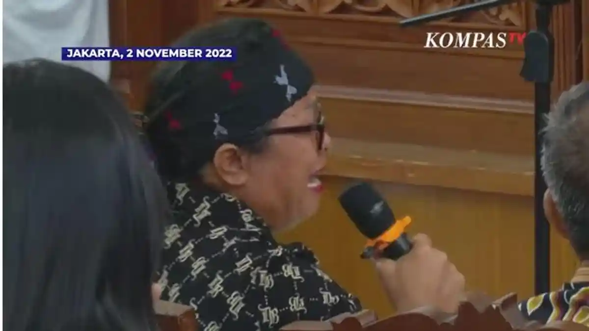 Rosti Simanjuntak Tertekan dengar Vonis Ferdy Sambo Batal Dihukum Mati