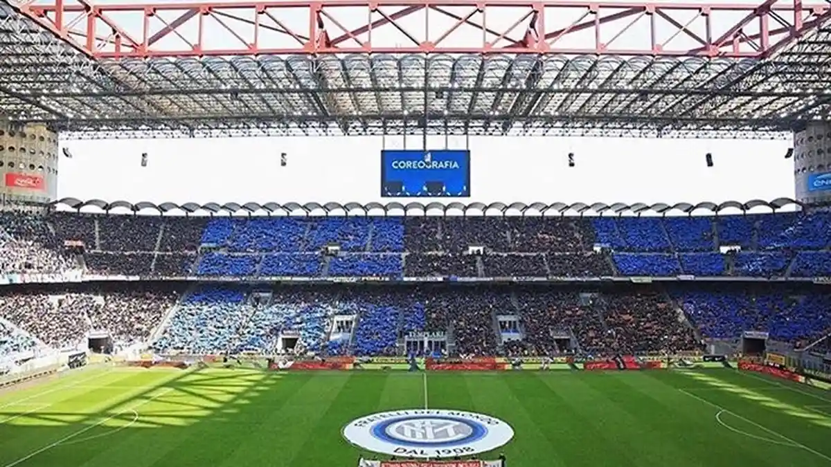SEJARAH HARI INI: 19 September Stadion San Siro Markas Kebanggan AC Milan dan Inter Milan Diresmikan