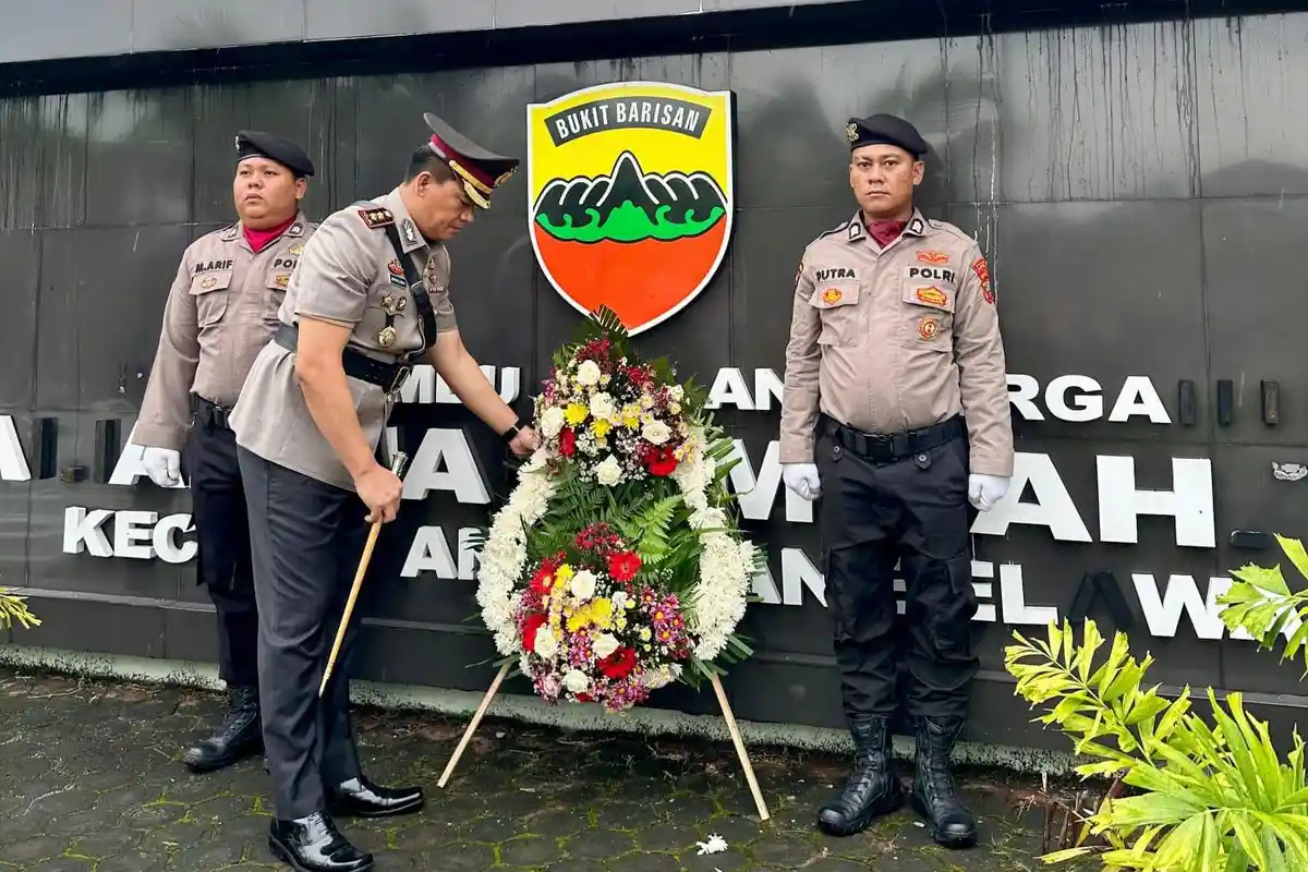 Kapolres Pelabuhan Belawan Tanamkan Nilai Juang saat Lewat Ziarah di TMP Hari Bhayangkara ke-78