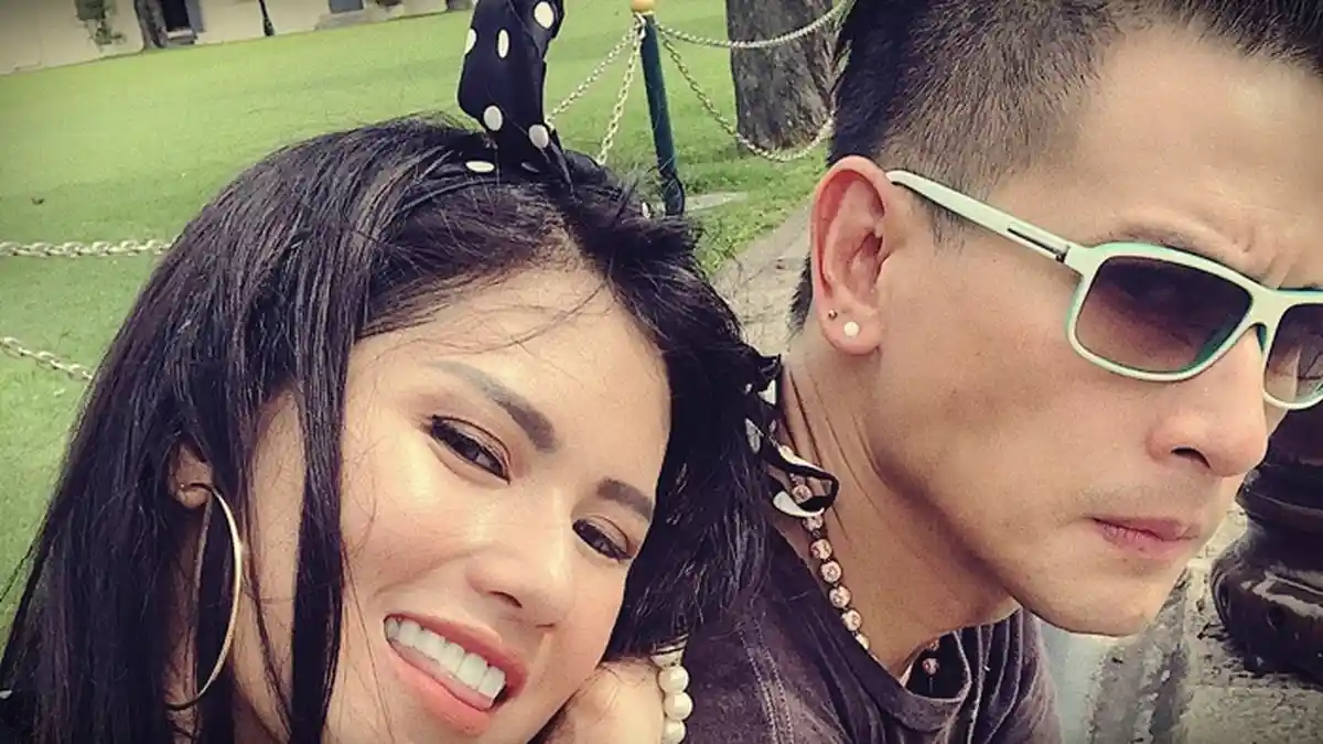 Terlibat Cinta Lokasi, 3 Pasangan Artis Ini Bertemu di Ajang Pencarian Bakat Lho