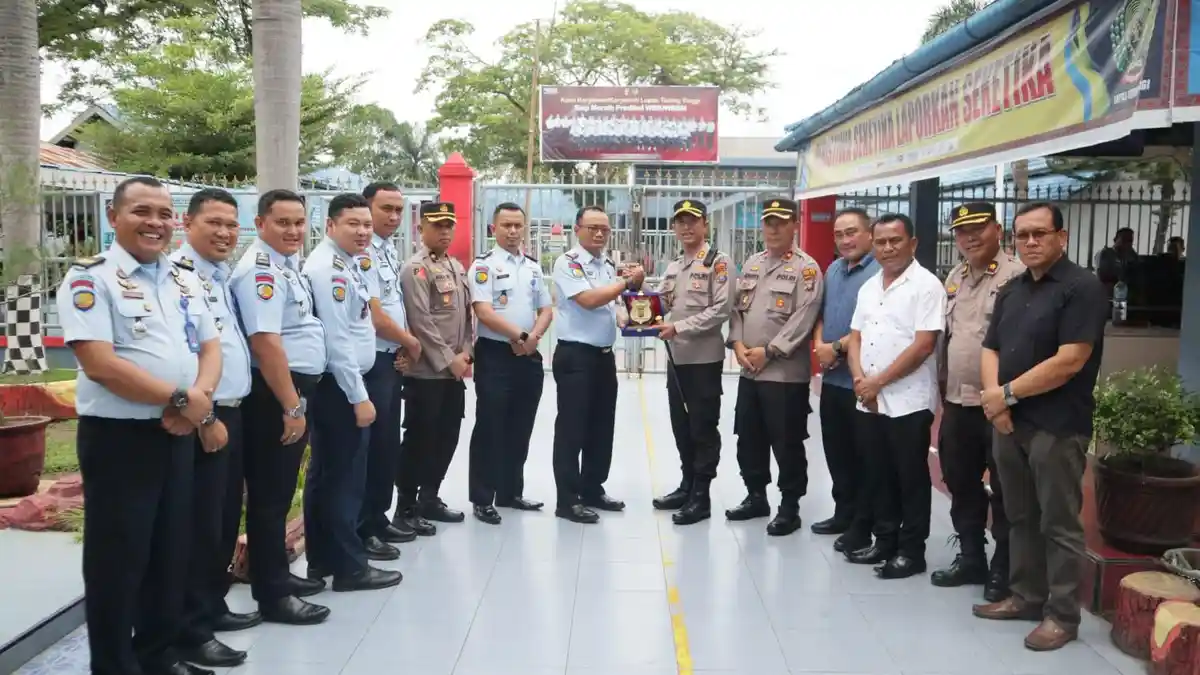 Pererat Silaturahmi, Kalapas Tebingtinggi Anton Setiawan Terima Kunjungan Kapolres AKBP Andreas