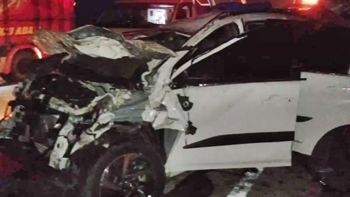Kecelakaan Maut 8 Orang Tewas di Tol Cipali, Mini Bus Oleng ke Jalur Berlawanan Tabrak Mobil Lain
