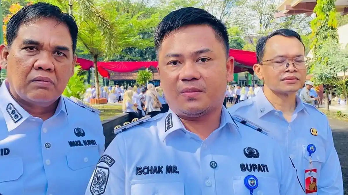 Bupati Ischak Siapkan Beasiswa S2 bagi ASN Pemkab Tegal: Full Gratis Sampai Lulus
