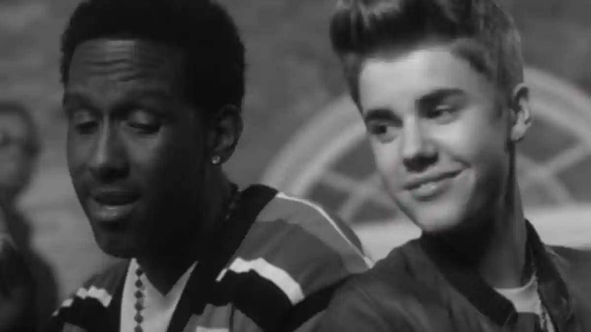 Lirik dan Terjemahan Lagu Fa La La - Justin Bieber ft. Boyz II Men, Viral di TikTok