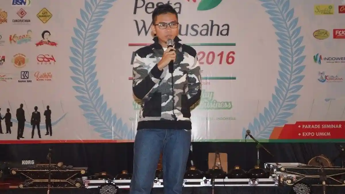 Adryan Fitra Buka Sekolah Bisnisinter.net