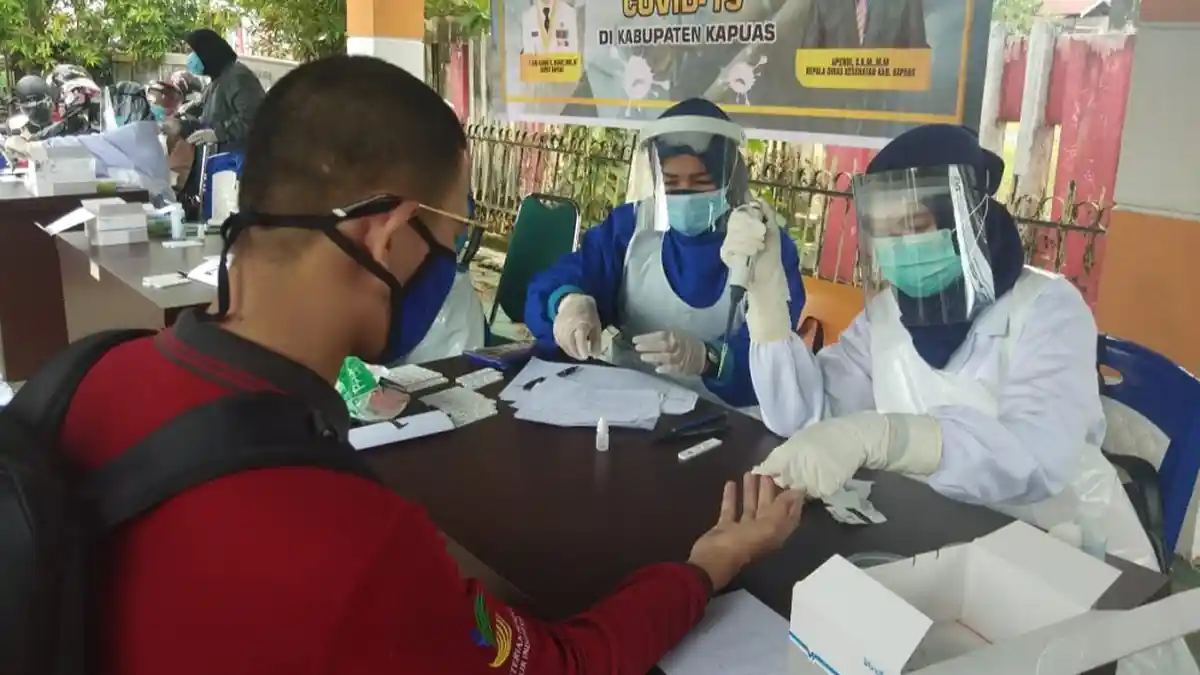 Dinsos Kapuas dan Relawan Tagana Jalani Rapid Test, Hasilnya Semua Non Reaktif