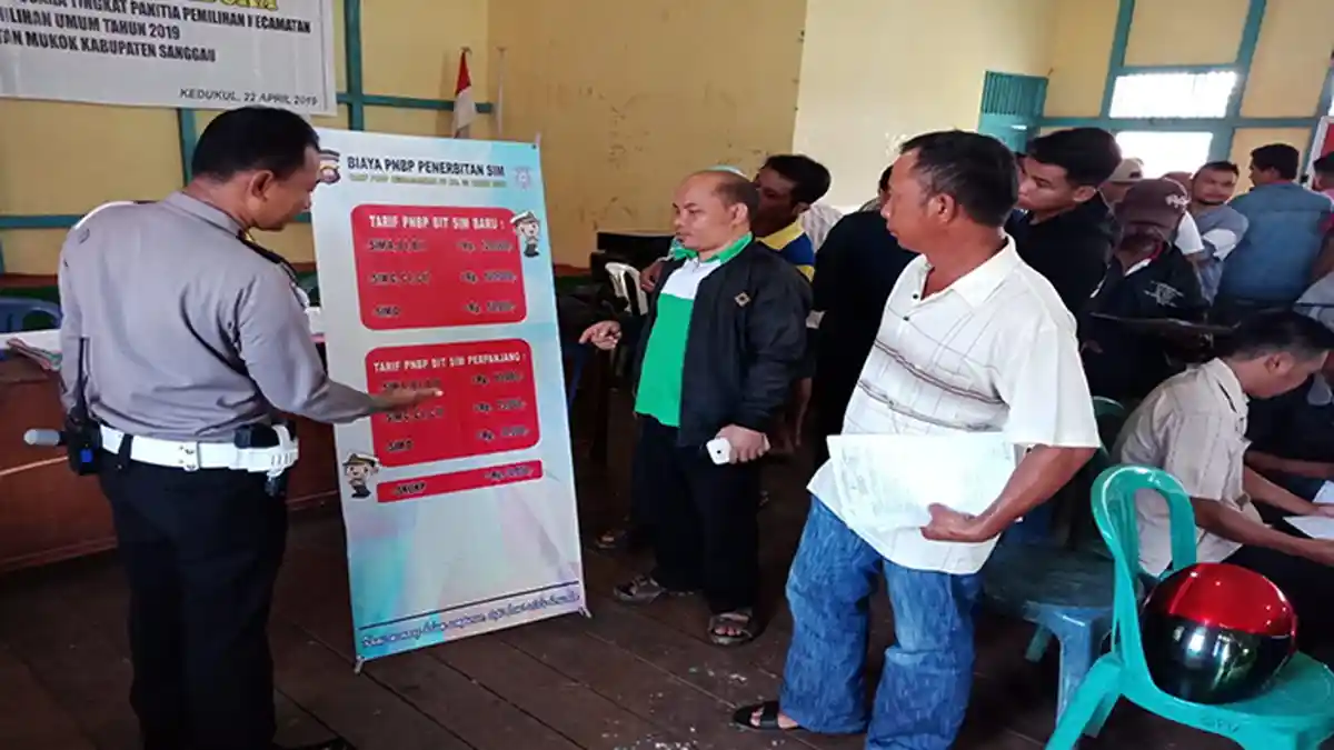 Warga Sambut Baik Mobile Terpadu Pelayanan SIM, SKCK dan Sidik Jari di Mukok