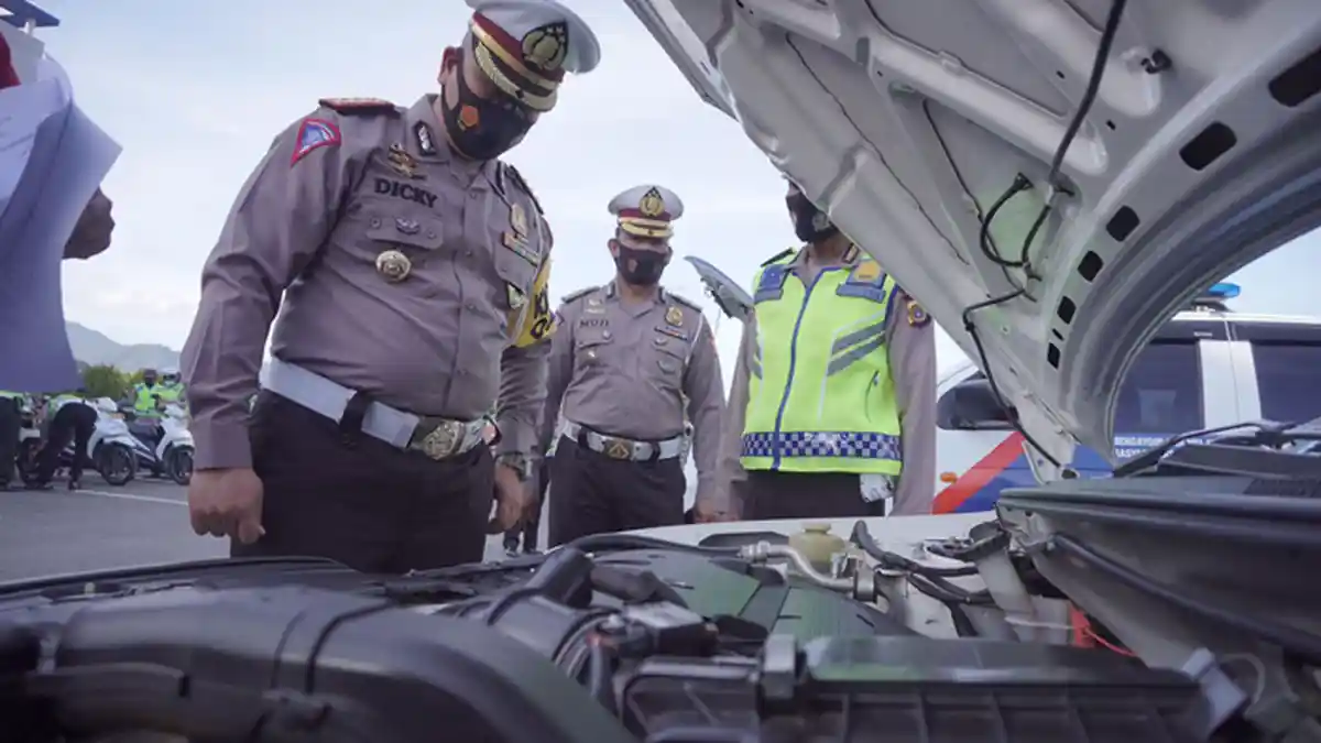 Dirlantas Cek Kendaraan Pengamanan Jelang Tahun Baru 2022